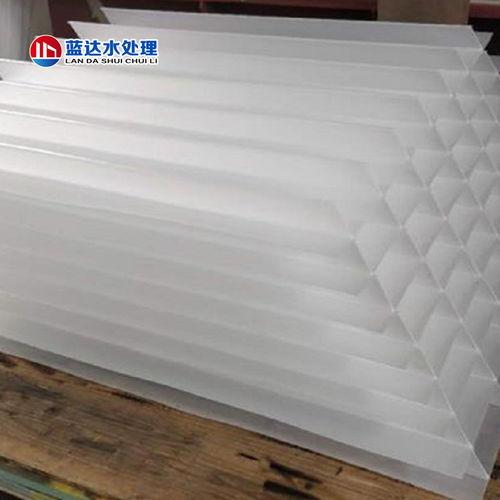 藍達克(ke)孜(zi)勒(le)蘇(su)柯(ke)果(guo)殼(ke)顆(ke)粒活(huo)性(xing)炭(tan)價格(ge)與鑄造型(xing)砂(sha)的綜合解(jie)析(xi)